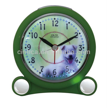 Reloj despertador clásico